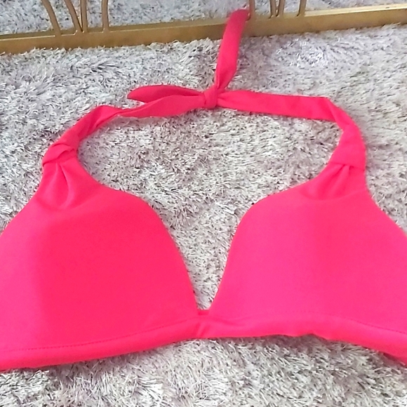 Body Glove Other - 💝💝💝💝 SALE!! BODY GLOVE BIKINI TOP